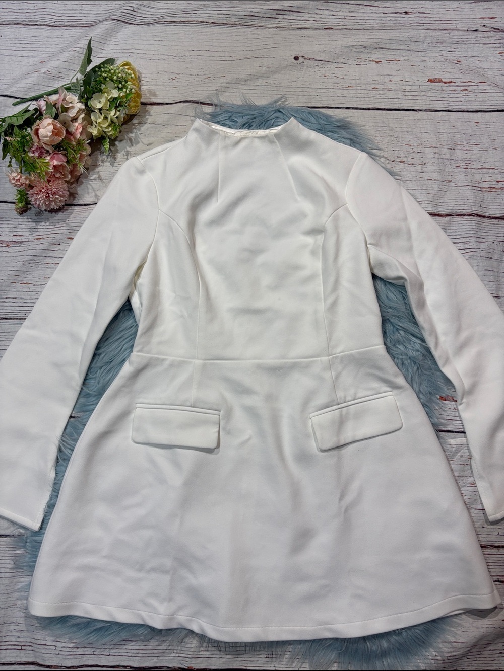 NWT Showpo. CARLSON MINI High Neck Sleeve Cocoon Skirt Dress In White - Picture 7 of 10